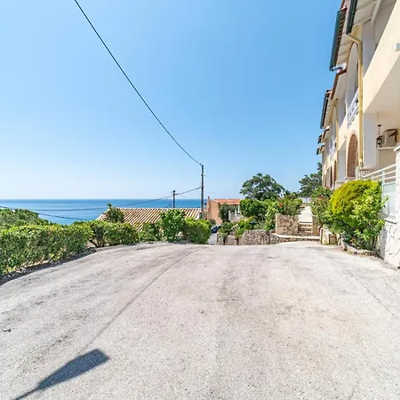 Mazis B2 Agios Gordios (Corfu)